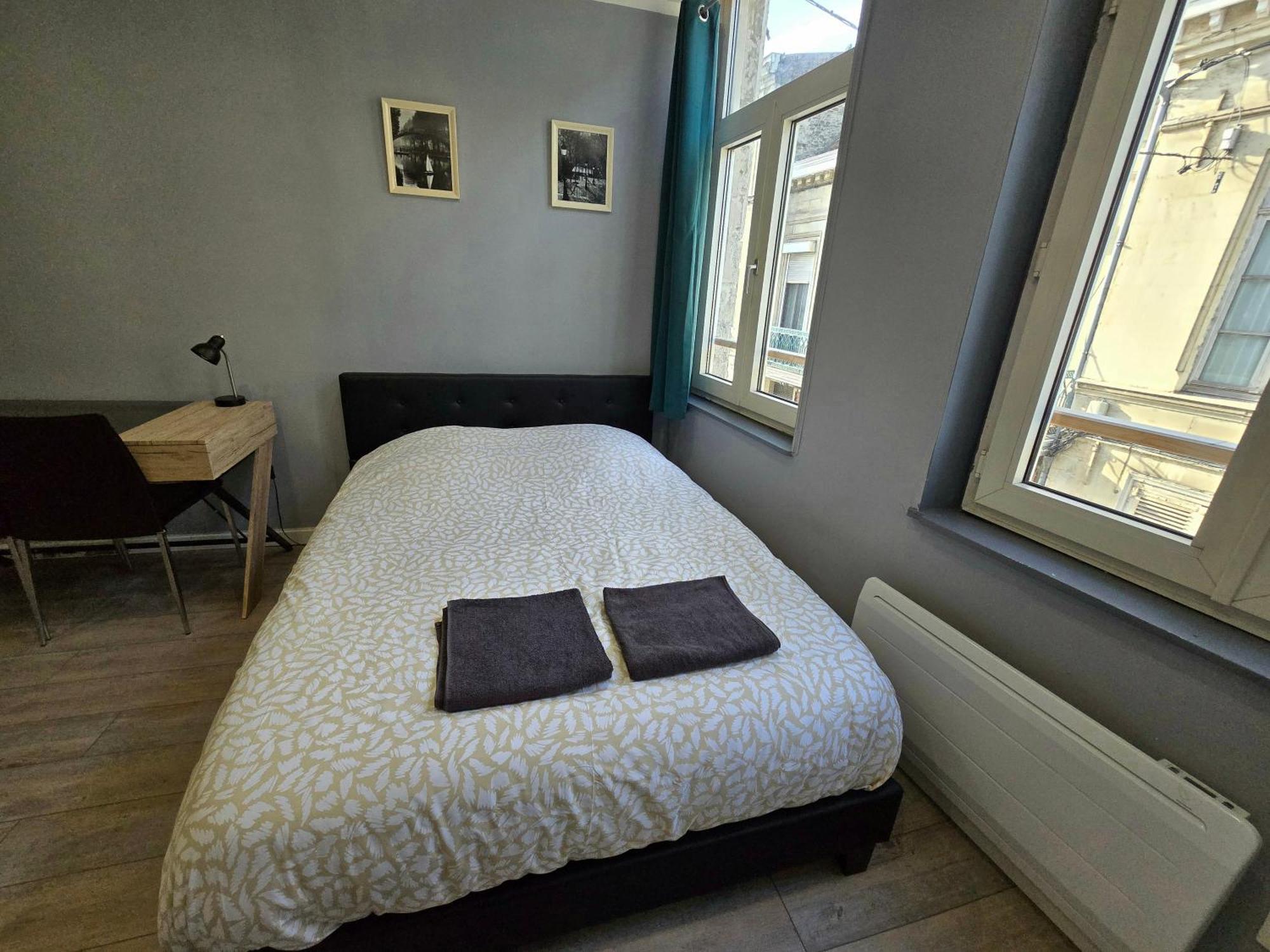 Appartement Hypercentre 301 +Wifi+Independant+ Cuisine Toilette Salle De Bain Privative Валансьен Экстерьер фото